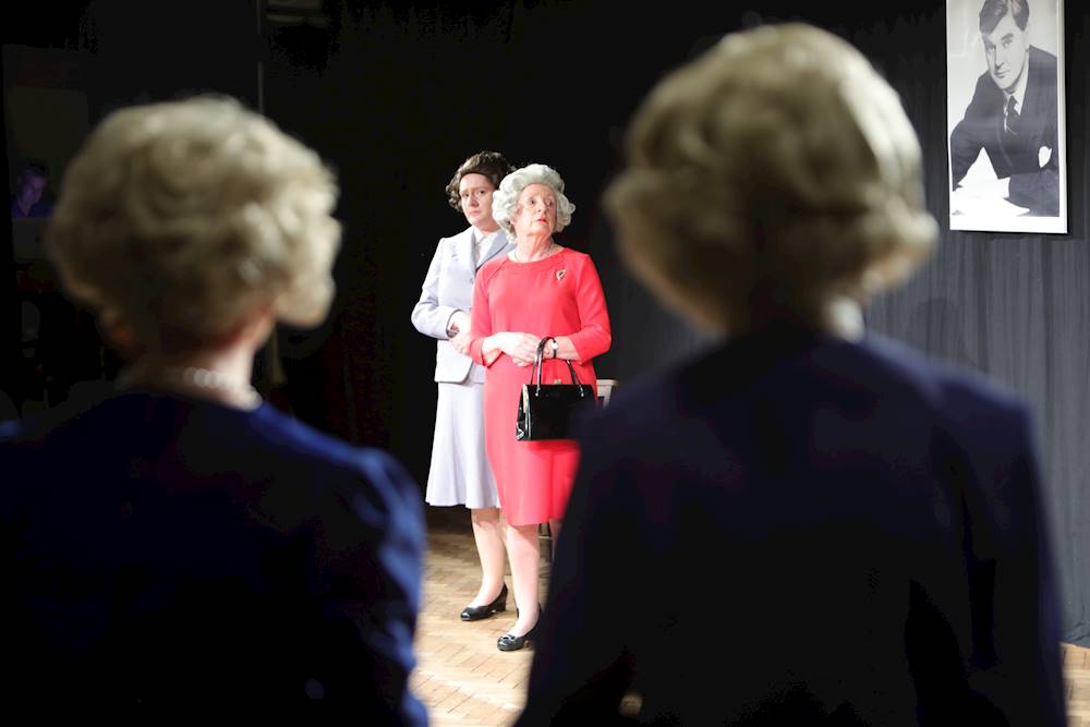 Maggie Smith as Mags, Sarah Carter as Liz, Jane Fosbrook as Q and Patricia Boyd as T in Handbagged (2019).